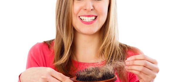 Hair Falling Out Women – Solutions You Can Use Today